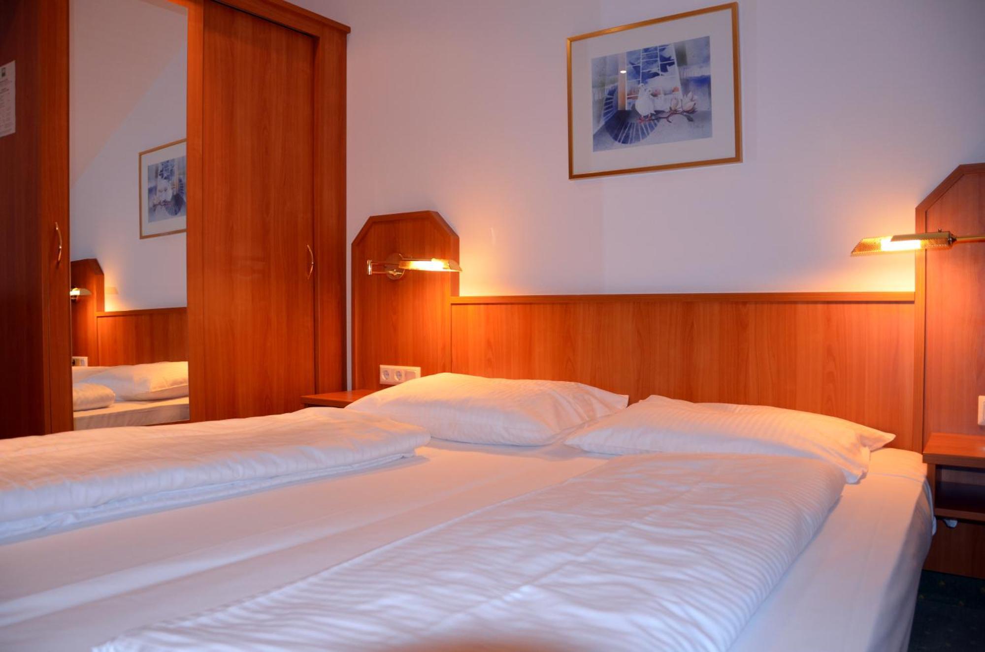 Hotel Haus Am Park Bad Homburg vor der Hohe Bagian luar foto