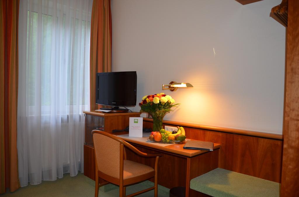 Hotel Haus Am Park Bad Homburg vor der Hohe Bagian luar foto